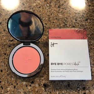 It Cosmetics Bye Bye Pores blush